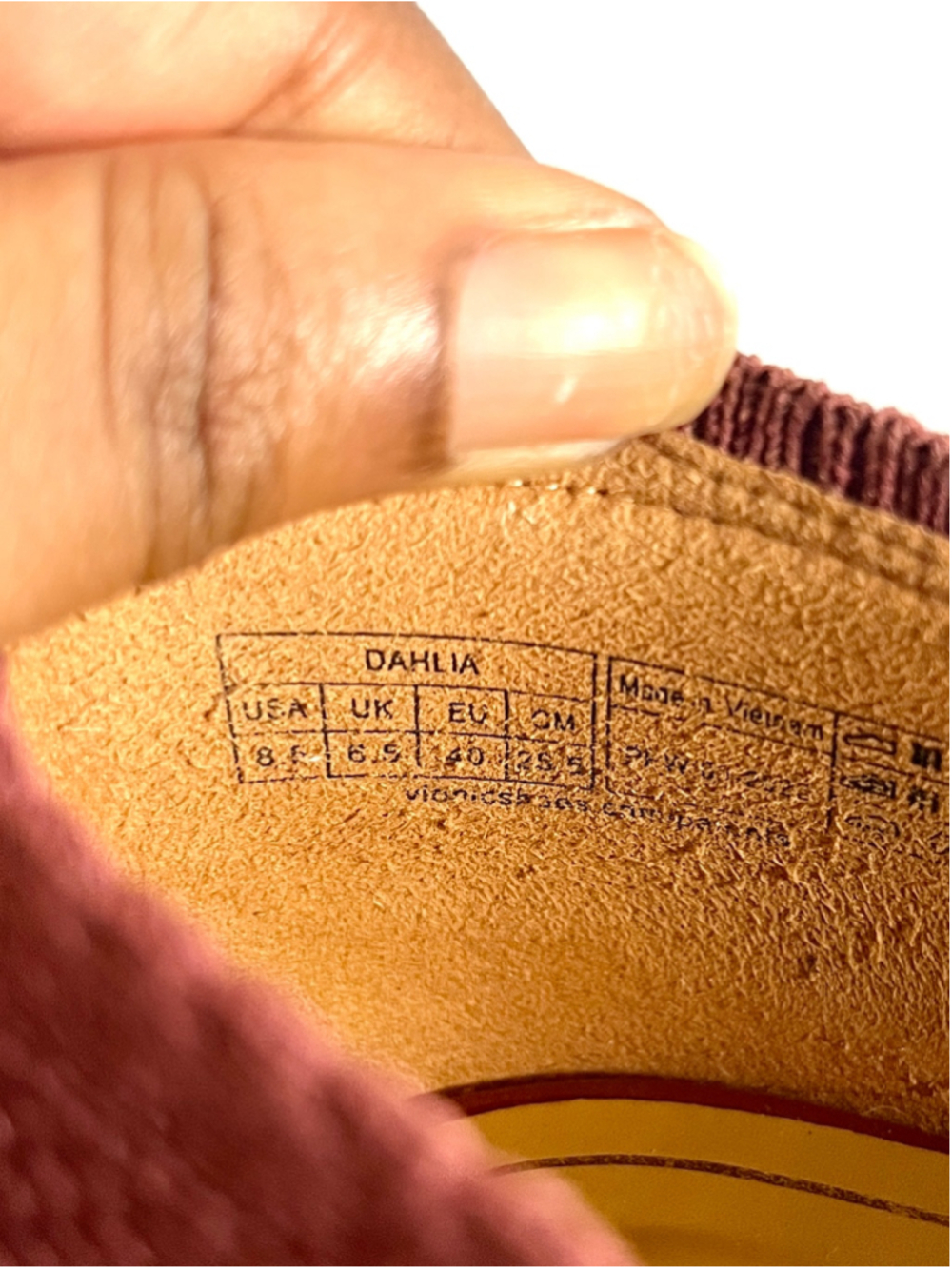 Vionic Dahlia Pointed-Toe Knit Ballet Flat in a plum/shiraz pink knit size 8.5 - Picture 6 of 8